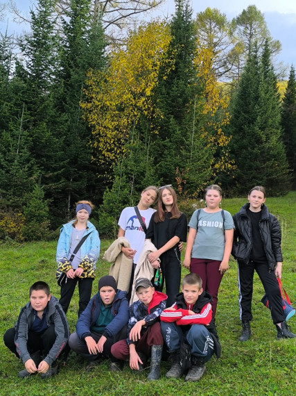 Экскурсия юных биологов до обзорной скалы!.