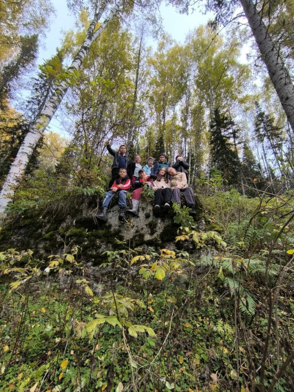 Экскурсия юных биологов до обзорной скалы!.