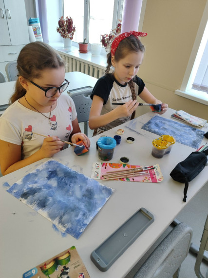 Рисуем губкой открытки ко Дню защитника Отечества.